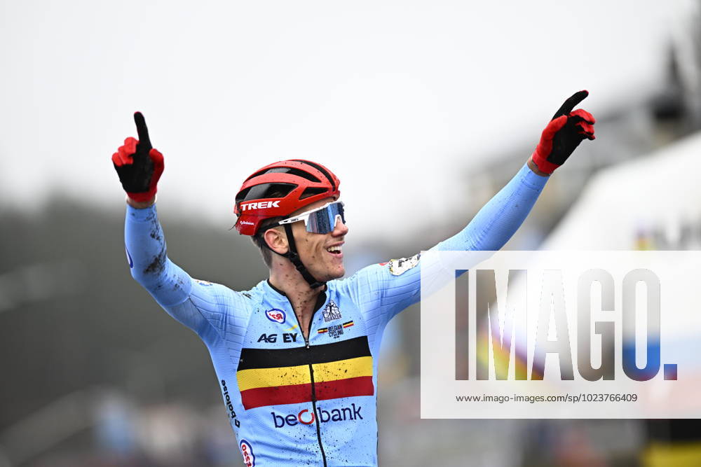 Belgian Thibau Nys celebrates after winning the Men U23 race at the UCI Cyclocross World Championships, in Hoogerheide, The Netherlands on Saturday 04 February 2023. JASPERxJACOBS x59188805x