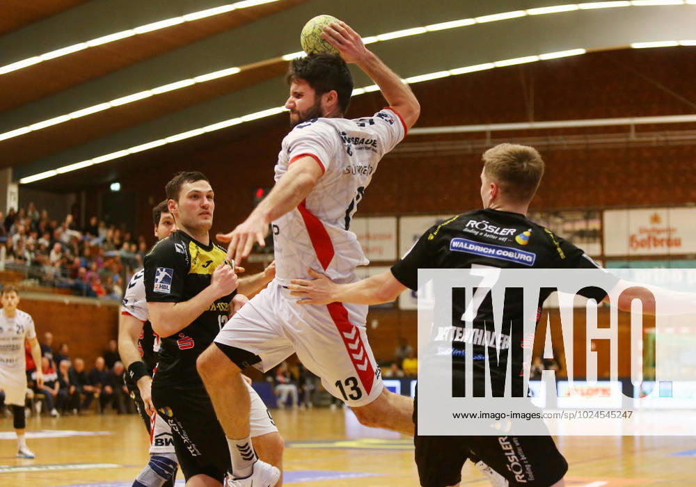 BAU 22.02.2023 Bietigheim Handball SG BBM Bietigheim vs. HSC 2000 Coburg, Juan de la Pena (BBM) am Ball