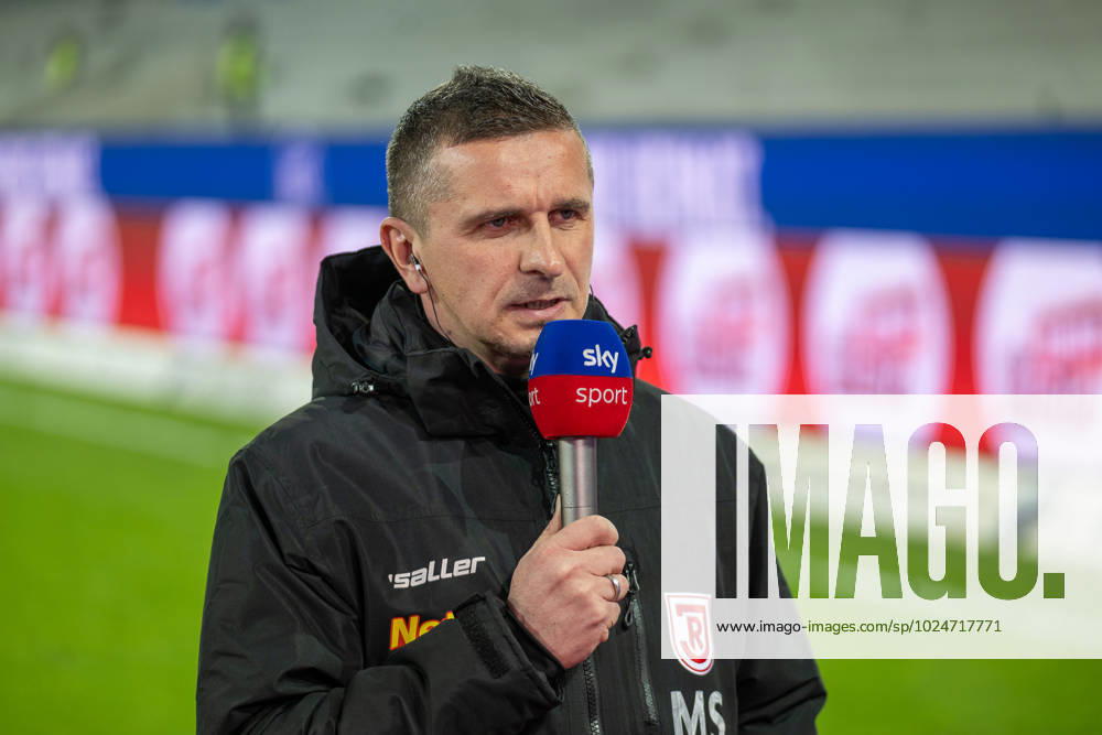 Mersad Selimbegovic (SSV Jahn Regensburg, Trainer), GER, Karlsruher SC (KSC) vs. SSV Jahn Regensburg, Fussball, 2. Bundesliga, 22. Spieltag, Spielzeit 2022 2023, 24.02.2023, DFB DFL regulations prohibit any use of photographs as image sequences and or quasi-video., GER, Karlsruher SC (KSC) vs. SSV Jahn Regensburg, Fussball, 2. Bundesliga, 22. Spieltag, Spielzeit 2022 2023, 24.02.2023 Karlsruhe