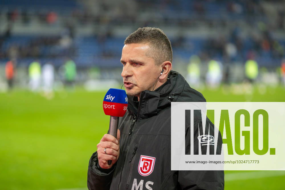 Mersad Selimbegovic (SSV Jahn Regensburg, Trainer), GER, Karlsruher SC (KSC) vs. SSV Jahn Regensburg, Fussball, 2. Bundesliga, 22. Spieltag, Spielzeit 2022 2023, 24.02.2023, DFB DFL regulations prohibit any use of photographs as image sequences and or quasi-video., GER, Karlsruher SC (KSC) vs. SSV Jahn Regensburg, Fussball, 2. Bundesliga, 22. Spieltag, Spielzeit 2022 2023, 24.02.2023 Karlsruhe