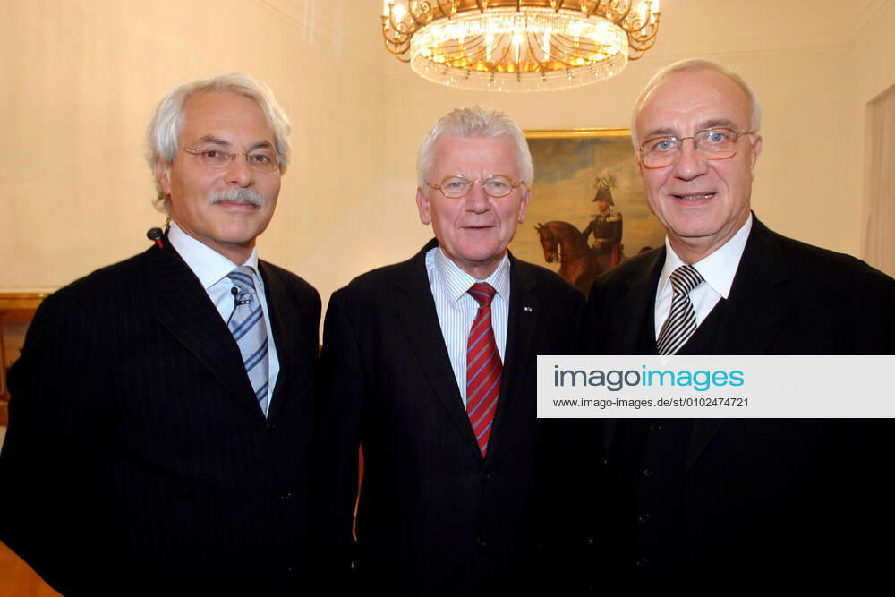 Medienpreis Civis 04.11.2003 Thomas Roth, Jobst Walter Plog und Fritz Ferdinand Pleitgen (ARD) bei der Verleihung des Journalistenpreis - Civis - im Schloss Bellevue, Spreeweg 1, Berlin - 04.11.2003 -