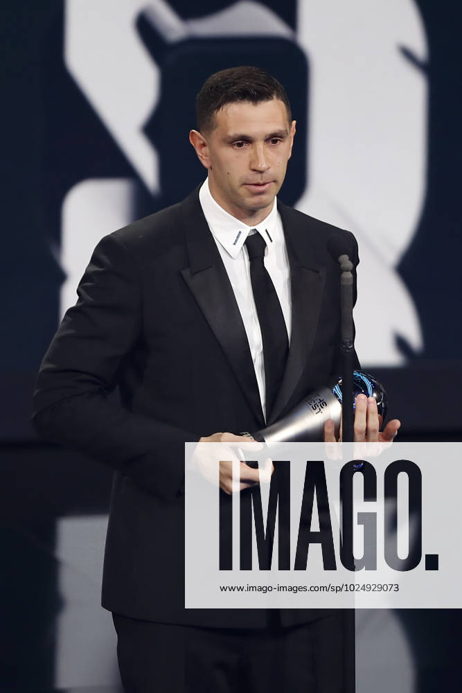 Emiliano Martinez FOOTBALL : The Best FIFA Football Awards 2022 - 27 02 2023 MichaelBaucher Panoramic