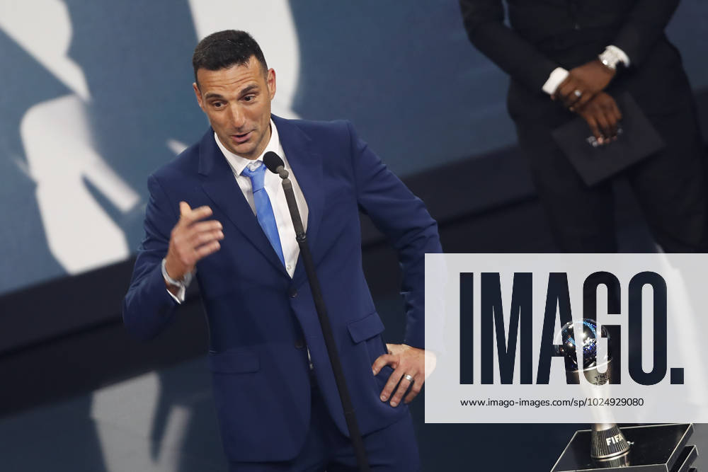 Lionel Scaloni FOOTBALL : The Best FIFA Football Awards 2022 - 27 02 2023 MichaelBaucher Panoramic