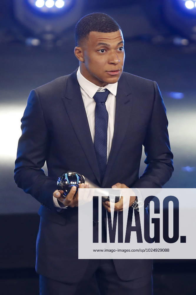 Kylian Mbappe FOOTBALL : The Best FIFA Football Awards 2022 - 27 02 2023 MichaelBaucher Panoramic