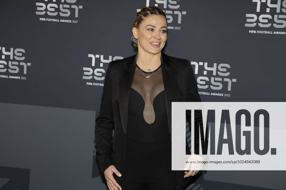 27 Fevrier 2023 : Paris, France : Laure Boulleau arrivant la la soirà e des FIFA AWARDS THE BEST 2023 à la Salle Pleyel. (Henri Szwarc Starface) 289106 2023-02-27 Paris France