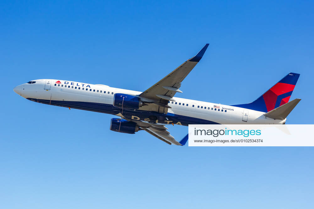Atlanta, Vereinigte Staaten, 3. April 2019: Ein Boeing 737, 900ER Flugzeug der Delta Air Lines mit dem Kennzeichen N904DN startet vom Flughafen Atlanta (ATL) in den Vereinigten Staaten.