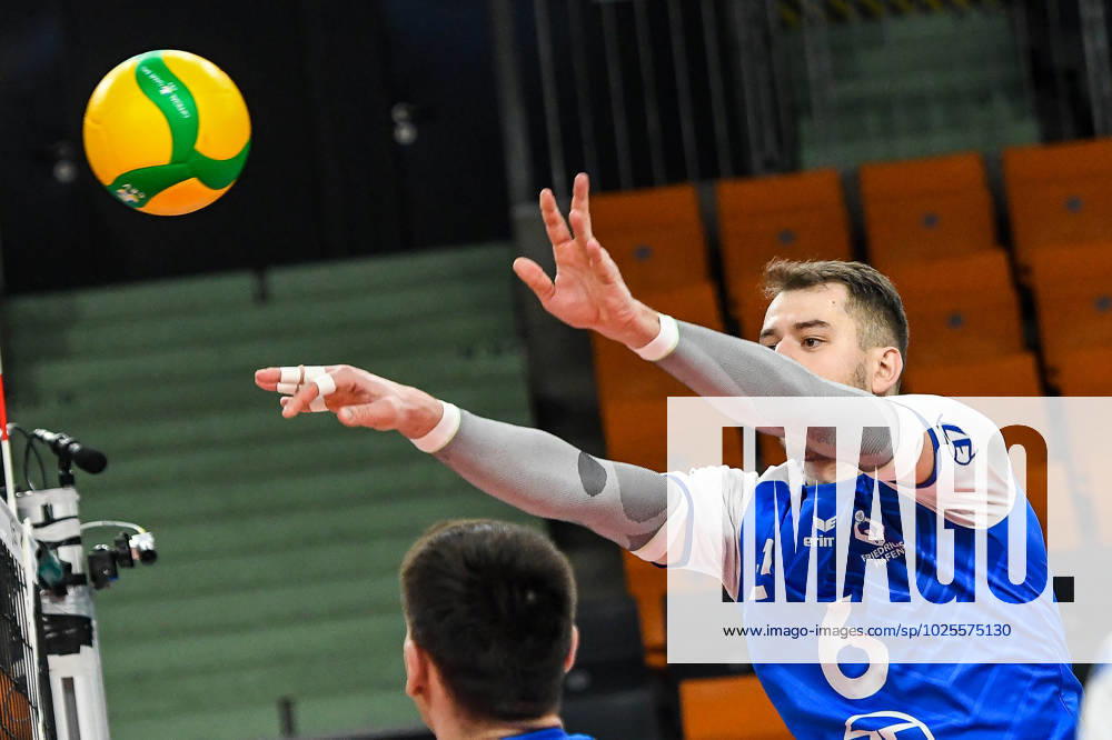 GER, 2023 CEV Volleyball Champions League, VfB Friedrichshafen (GER) vs Jastrzebski Wegiel (POL) 09.03.2023, ratiopharm Arena, Neu-Ulm, GER, 2023 CEV Volleyball Champions League, VfB Friedrichshafen (GER) vs Jastrzebski Wegiel (POL), Viertelfinale, im Bild Michal Superlak (Friedrichshafen, 6)