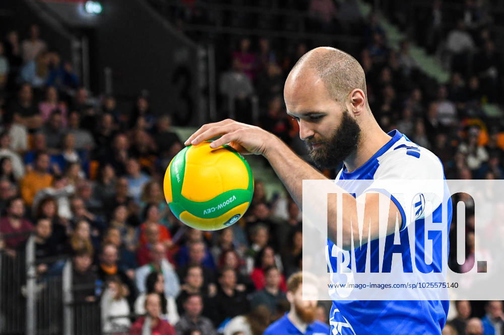 GER, 2023 CEV Volleyball Champions League, VfB Friedrichshafen (GER) vs Jastrzebski Wegiel (POL) 09.03.2023, ratiopharm Arena, Neu-Ulm, GER, 2023 CEV Volleyball Champions League, VfB Friedrichshafen (GER) vs Jastrzebski Wegiel (POL), Viertelfinale, im Bild Vojin Cacic (Friedrichshafen, 13)