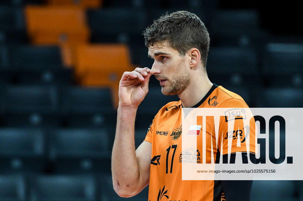 GER, 2023 CEV Volleyball Champions League, VfB Friedrichshafen (GER) vs Jastrzebski Wegiel (POL) 09.03.2023, ratiopharm Arena, Neu-Ulm, GER, 2023 CEV Volleyball Champions League, VfB Friedrichshafen (GER) vs Jastrzebski Wegiel (POL), Viertelfinale, im Bild Trevor Clevenot (Jastrzebski, 17)