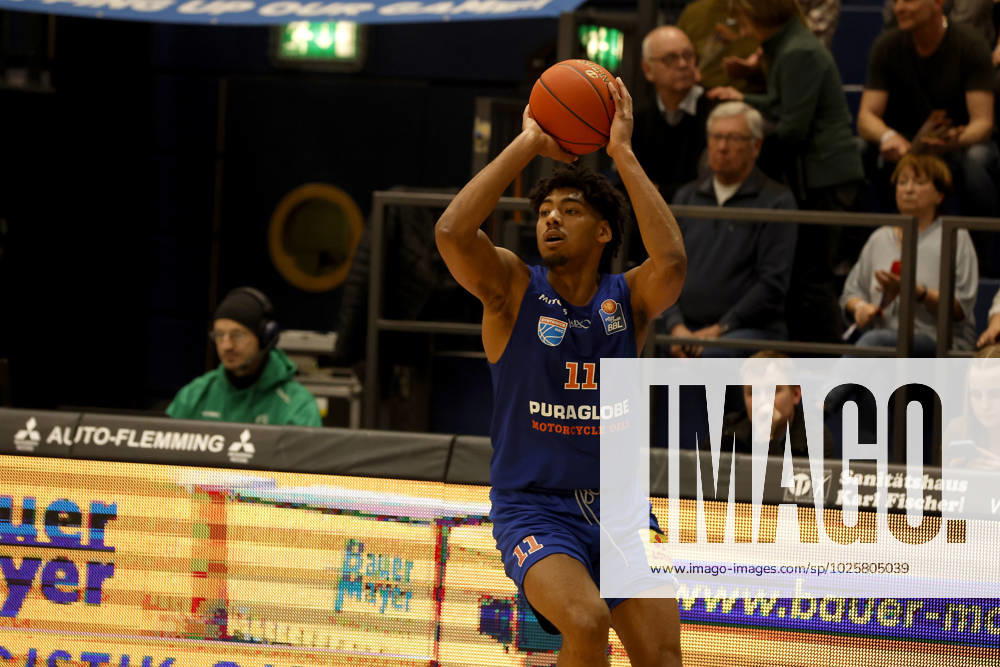 easyCredit Basketball Bundesliga, BBL, Saison 2022 2023, Herren, Syntainics MBC - Alba Berlin, 11, Kostja Mushidi, Syntainics MBC Weißenfels Stadthalle Sachsen-Anhalt Germany