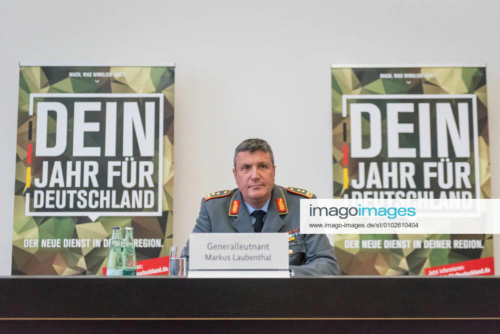 Berlin, Vorstellung des Freiwilligen Wehrdienst im Heimatschutz im BMVg Deutschland, Berlin - 23 07 2020: Im Bild ist Generalleutnant Markus Laubenthal (Stellvertretenden Generalinspekteur der Bundeswehr) während der Vorstellung des Freiwilligen Wehrdienst im Heimatschutz im Bundesministerium der Verteidigung zu sehen. Berlin Bundesministerium der Verteidigung Berlin Deutschland