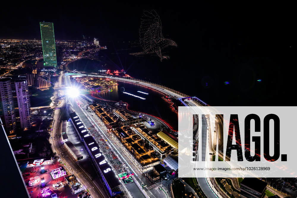 Drone show over the starting grid seen from the sky during the Formula 1 STC Saudi Arabian Grand Prix 2023, 2nd round of the 2023 Formula One World Championship, WM, Weltmeisterschaft from March 17 to 19, 2023 on the Jeddah Corniche Circuit, in Jeddah, Saudi Arabia - F1 - SAUDI ARABIAN GRAND PRIX 2023 - RACE DPPI Panoramic 20230319_GOOD0865