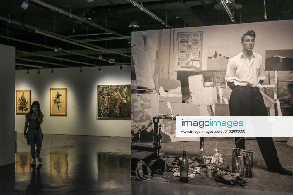 Bilder des Jahres 2020, Entertainment 07 Juli Entertainment Themen der Woche KW30 July 23, 2020: July 23, 2020 (Malaga) The Centre Pompidou Mo¡laga is hosting the new exhibition of Nicolas de Stao«l (Saint Petersburg, 1914-Antibes, 1955), which includes the artistâ€⠢s career through 25 works, and which can be visited until November 8, 2020. The exhibition, which has the collaboration of the la Caixa Foundation, has been curated by Christian Briend, who has also attended the presentation, and Anne Lemonnier, head curator and deputy of the collections department of the Muso e national d art moderne, respectively. The exhibition exhibits for the first time the complete collection preserved by the artistâ€⠢s Centre Pompidou, composed of 25 works, including nine paintings and 16 works on paper, divided int - ZUMAc161 20200723_zap_c161_012