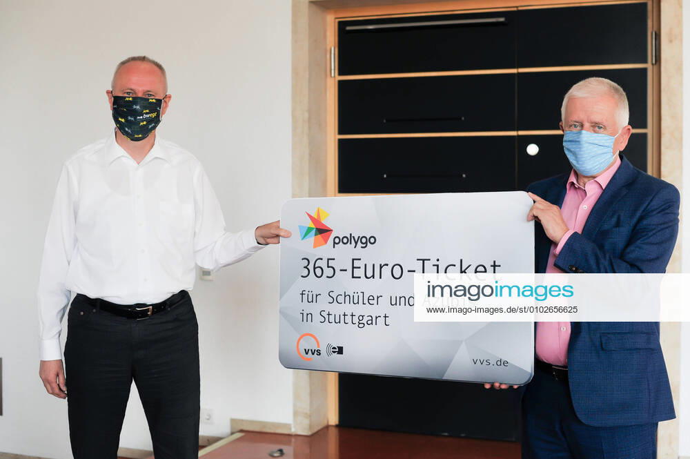 365-Euro-Ticket Öffentlicher Nahverkehr: Stadt und VVS führen 365-Euro-Ticket für Schüler und Azubis ein. Vorstellung mit OB Kuhn und VVS-Geschäftsführer Horst Stammler Stuttgart Baden Wuerttemberg Deutschland