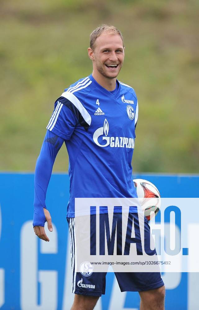 Training FC Schalke 04 in Gelsenkirchen