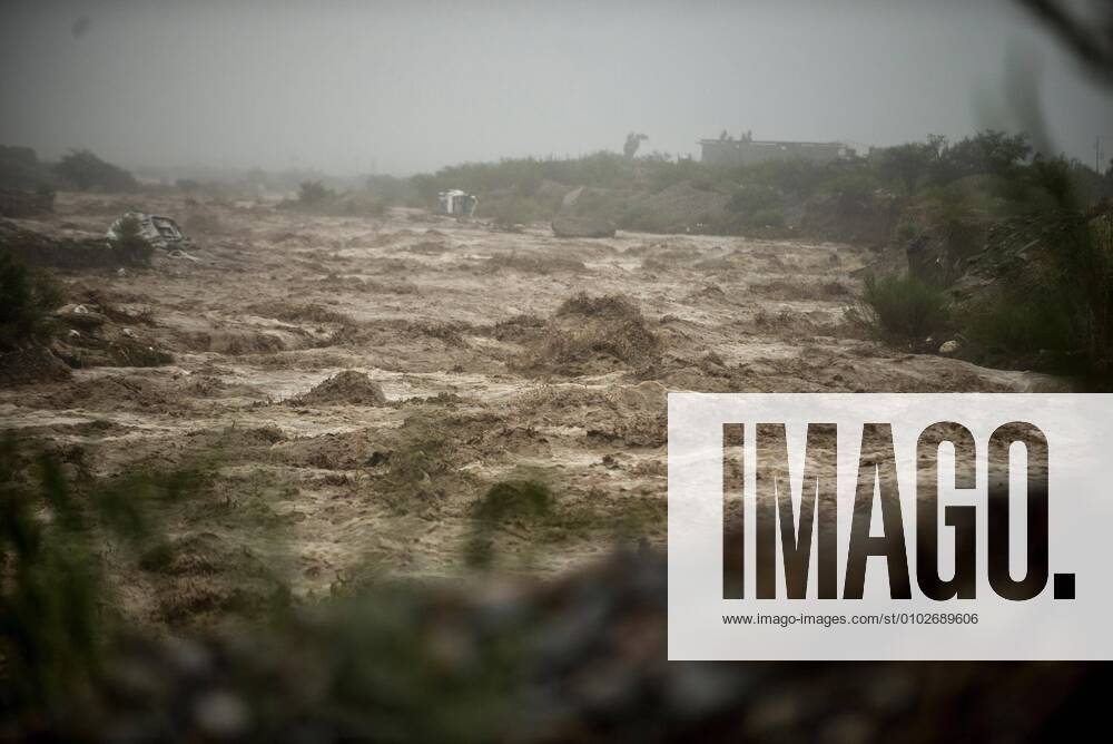 View of the place where a van in which at least 10 people were traveling was dragged by the water, in the city of Saltillo, in the northern state of Coahuila, Mexico, 26 July 2020. At least four people disappeared, about twenty in shelters, infrastructure damage and floods left Cyclone Hanna as it passed through northeast Mexico, the National Civil Protection Coordination reported on Sunday. At least four disappeared and damage to infrastructure in Mexico by cyclone Hanna !ACHTUNG: NUR REDAKTIONELLE NUTZUNG!