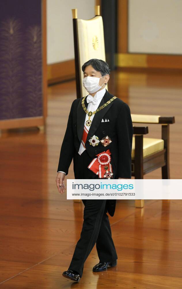 Bilder des Jahres 2020, Entertainment 07 Juli Entertainment Themen der Woche KW31 Imperial conferment of decorations Japanese Emperor Naruhito is pictured after attending a conferment of decorations ceremony at the Imperial Palace in Tokyo on July 31, 2020. He wears a face mask amid the novel coronavirus pandemic. (Pool photo)