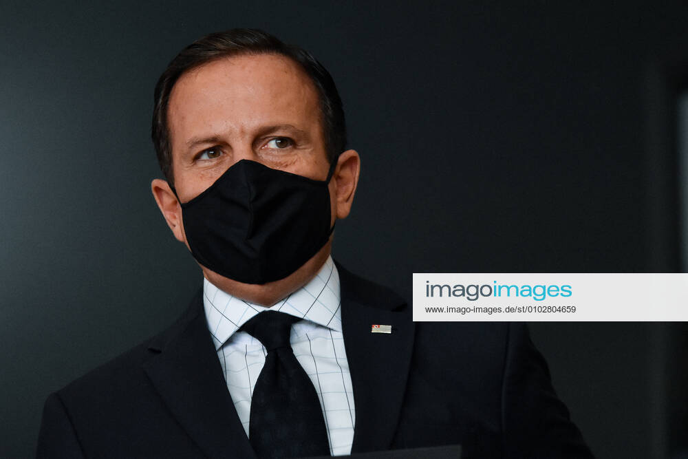 SÃO PAULO, SP - 31.07.2020: COLETIVA DE IMPRENSA JOÃO DORIA COVID19 - João Doria, (PSDB) Governor of São Paulo, during a press conference on measures to combat the Coronavirus, (COVID-19) this Friday, (31) at the Palácio dos Bandeirantes. During the press conference, Governor João Doria (PSDB) spoke about the invitation he received from President Jair Bolsonaro, (Without a Party) to visit the Ribeira Valley, and about the Coronavirus vaccine (COVID-19). x1943957x RobertoxCasimiro