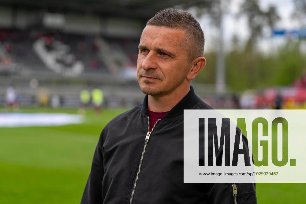 Mersad Selimbegovic (SSV Jahn Regensburg, Trainer), GER, SV Sandhausen vs. SSV Jahn Regensburg, Fussball, 2.Bundesliga, 30. Spieltag, Spielzeit 2022 2023, 30.04.2023, REGULATIONS PROHIBIT ANY USE OF PHOTOGRAPHS AS IMAGE SEQUENCES, GER, SV Sandhausen vs. SSV Jahn Regensburg, Fussball, 2.Bundesliga, 30. Spieltag, Spielzeit 2022 2023, 30.04.2023 Sandhausen
