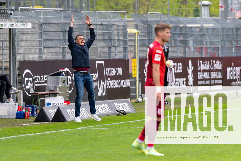 Mersad Selimbegovic (SSV Jahn Regensburg, Trainer), GER, SV Sandhausen vs. SSV Jahn Regensburg, Fussball, 2.Bundesliga, 30. Spieltag, Spielzeit 2022 2023, 30.04.2023, REGULATIONS PROHIBIT ANY USE OF PHOTOGRAPHS AS IMAGE SEQUENCES, GER, SV Sandhausen vs. SSV Jahn Regensburg, Fussball, 2.Bundesliga, 30. Spieltag, Spielzeit 2022 2023, 30.04.2023 Sandhausen