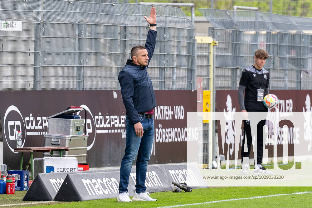 Mersad Selimbegovic (SSV Jahn Regensburg, Trainer), GER, SV Sandhausen vs. SSV Jahn Regensburg, Fussball, 2.Bundesliga, 30. Spieltag, Spielzeit 2022 2023, 30.04.2023, REGULATIONS PROHIBIT ANY USE OF PHOTOGRAPHS AS IMAGE SEQUENCES, GER, SV Sandhausen vs. SSV Jahn Regensburg, Fussball, 2.Bundesliga, 30. Spieltag, Spielzeit 2022 2023, 30.04.2023 Sandhausen