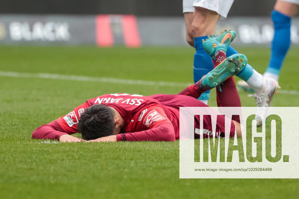 Frust, Enttaeuschung, Zorn bei Aygün Yildirim (Regensburg) ; GER, FC Hansa Rostock vs. SSV Jahn Regensburg, Fussball, 2. Bundesliga, 31. Spieltag, Spielzeit 2022 2023, 06.05..2023, DFL REGULATIONS PROHIBIT ANY USE OF PHOTOGRAPHS AS IMAGE SEQUENCES AND OR QUASI-VIDEO, GER, FC Hansa Rostock vs. SSV Jahn Regensburg, Fussball, 2. Bundesliga, 31. Spieltag, Spielzeit 2022 2023, 06.05..2023 Rostock