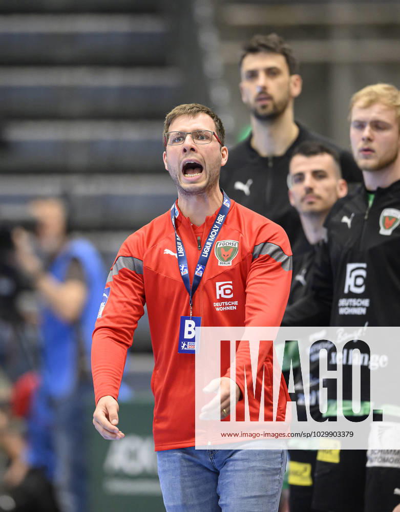 Trainer Jaron SIEWERT (B) Gestik, geste, Handball 1. Bundesliga, 30. Spieltag, Bergischer HC (BHC) - Fuechse Berlin (B) 34:30, am 14.05.2023 in Duesseldorf Deutschland. ÂÂ