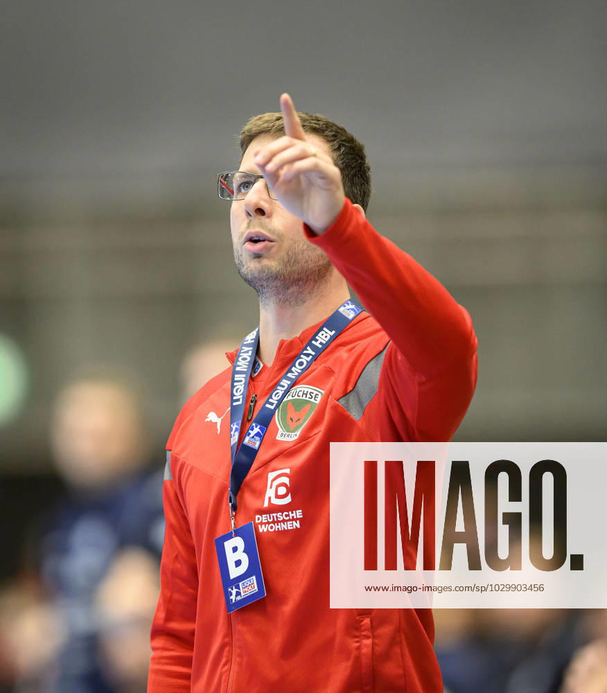 Trainer Jaron SIEWERT (B) Gestik, geste, Handball 1. Bundesliga, 30. Spieltag, Bergischer HC (BHC) - Fuechse Berlin (B) 34:30, am 14.05.2023 in Duesseldorf Deutschland. ÂÂ