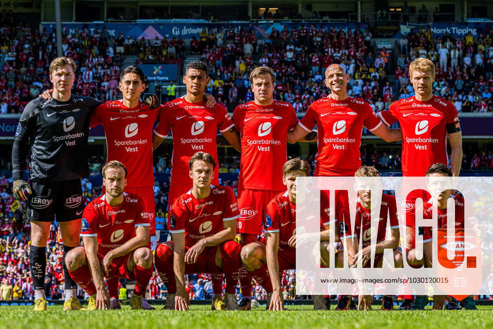 The starting eleven of Brann, from the top left; Mathias Dyngeland, Svenn Crone, Japhet Sery Larsen, Frederik Borsting, Ruben Kristiansen, Sivert Heltne Nilsen, Bard Finne, Felix Horn Myhre, David Moller Wolfe, Ole Didrik Blomberg and Mathias Rasmussen poses for a team group, Mannschaftsbild, Totale photo ahead of the cup final between Brann and Lillestrom on May 20, 2023 in Oslo. Photo: Marius Simensen BILDBYRAN Cop 238 bbeng brann cup cupfinale football fotball fotboll lillestrom lsk nm norgesmesterskapet skb