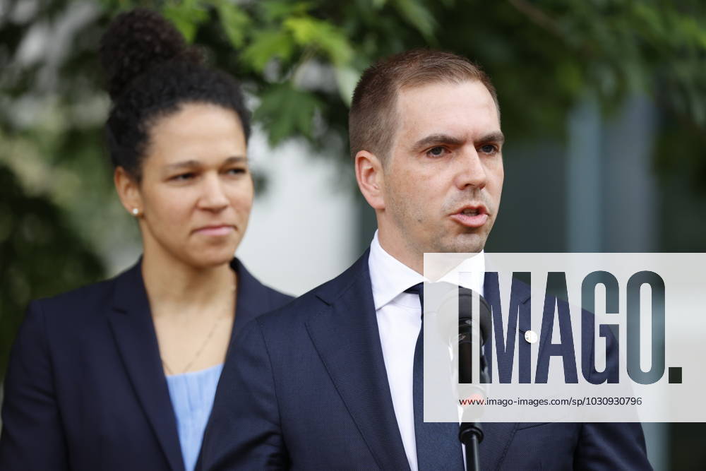 Turnierdirektor EURO 2024 Philipp Lahm, Deutschland, Berlin, Bundeskanzleramt, Bildtermin von Bundeskanzler Scholz und Bundesministerin Faeser mit Vertretern des DFB anlässlich der Fußball-EM 2024 in Deutschland