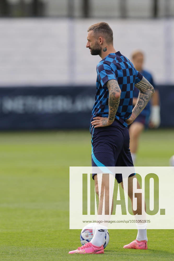 Training of the Croatian national football team Marcelo Brozovic of Croatia at the training of the Croatian national football team on the field of Feyenoord s football academy in Rotterdam, Netherlands on June 17, 2023. LukaxStanzl PIXSELL