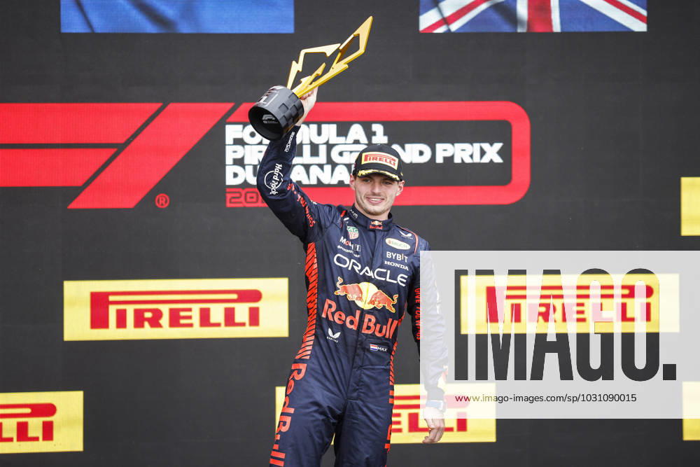 Bilder des Jahres 2023, Sport 06 Juni VERSTAPPEN Max (ned), Red Bull Racing RB19, portrait celebrates Red Bull s 100th victory podium during the Formula 1 Pirelli Grand Prix du Canada, 8th round of the 2023 Formula One World Championship, WM, Weltmeisterschaft from June 16 to 18, 2023 on the Circuit Gilles Villeneuve, in Montrà al, Canada - F1 - CANADIAN GRAND PRIX 2023 - RACE DPPI Panoramic 00123021__R5_1287