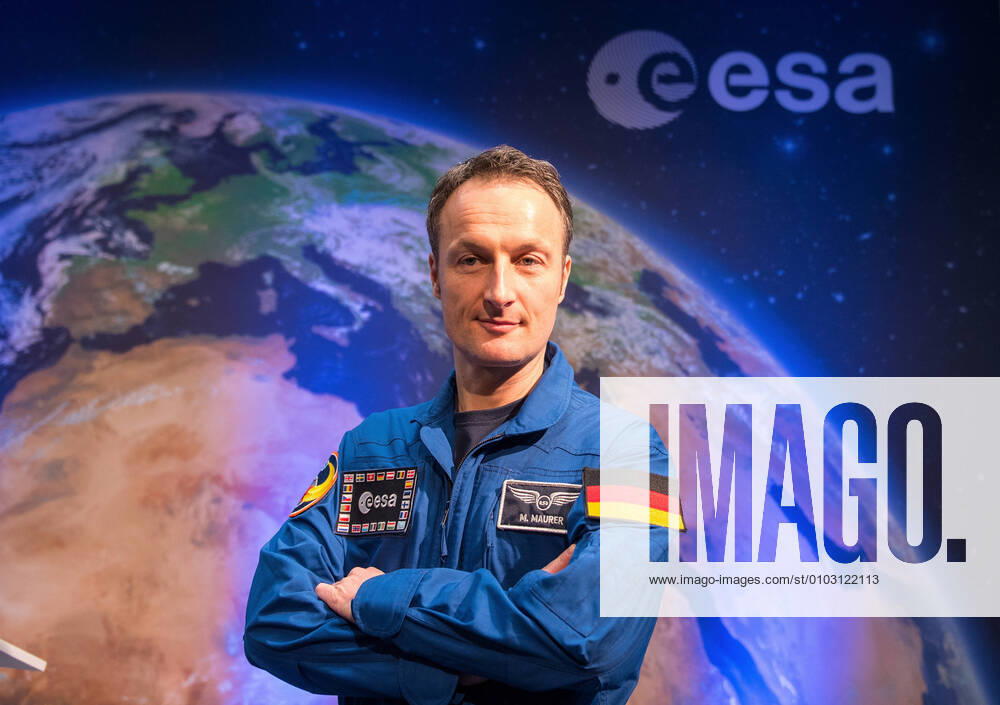 ESA Pressekonferenz, Astronaut Dr. Matthias Maurer. 02.02.2017 Darmstadt x1x ESA, Europäisches Raumfahrtkontrollzentrum - Pressekonferenz, Vorstellung des ESA-Astronauten Dr. Matthias Maurer. Im Bild (l-r): Dr. Matthias Maurer Frankfurt Frankfurt Hessen Germany