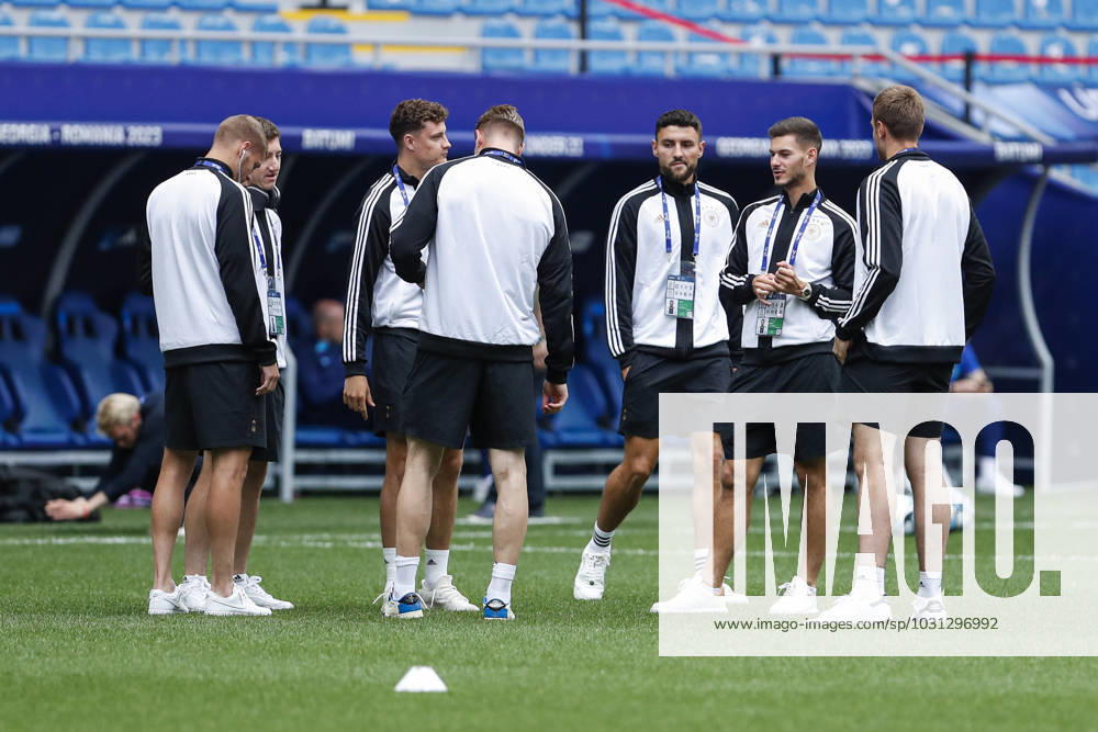 UEFA U21, U 21 EM, Deutschland - England, 3. Gruppenspiel, 28.06.2023, Batumi Die deutsche U21-Nationalmannschaft bei der Platzbegehung vor dem Spiel gegen England, UEFA U21-Fussball-Europameisterschaft in Rumaenien und Georgien, Deutschland - England, 3. Gruppenspiel, 28.06.2023, Batumi
