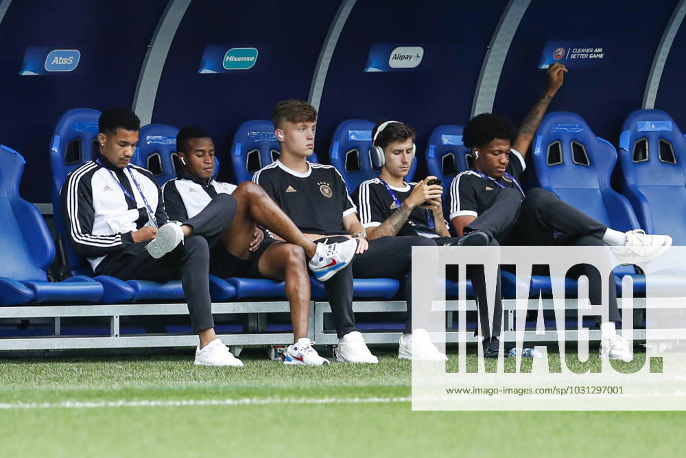 UEFA U21, U 21 EM, Deutschland - England, 3. Gruppenspiel, 28.06.2023, Batumi von links: Tan-Kenneth SCHMIDT ( 3, Deutschland, SC Freiburg), Youssoufa MOUKOKO ( 11, Deutschland, Borussia Dortmund), Luca NETZ ( 22, Deutschland, Borussia Moenchengladbach), Denis HUSEINBASIC ( 18, Deutschland, 1. FC Koeln), Jessic NGANKAM ( 20, Deutschland, Hertha BSC), UEFA U21-Fussball-Europameisterschaft in Rumaenien und Georgien, Deutschland - England, 3. Gruppenspiel, 28.06.2023, Batumi