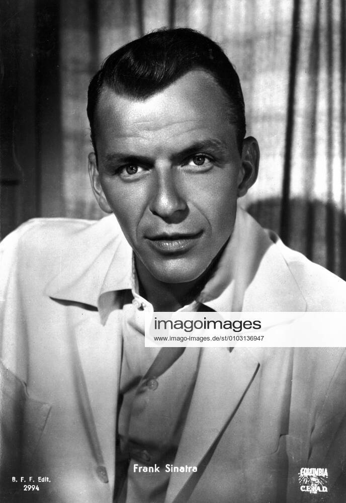 FRANK SINATRA. Strictly editorial use only in conjunction with the promotion of the film. Credit line mandatory. This image is copyright of the film company and is supplied under the terms of issue as film still. No commercial or book cover use permitted without prior consent from the film company. Mandatory credit line: Image courtesy Ronald Grant Archive Mary Evans