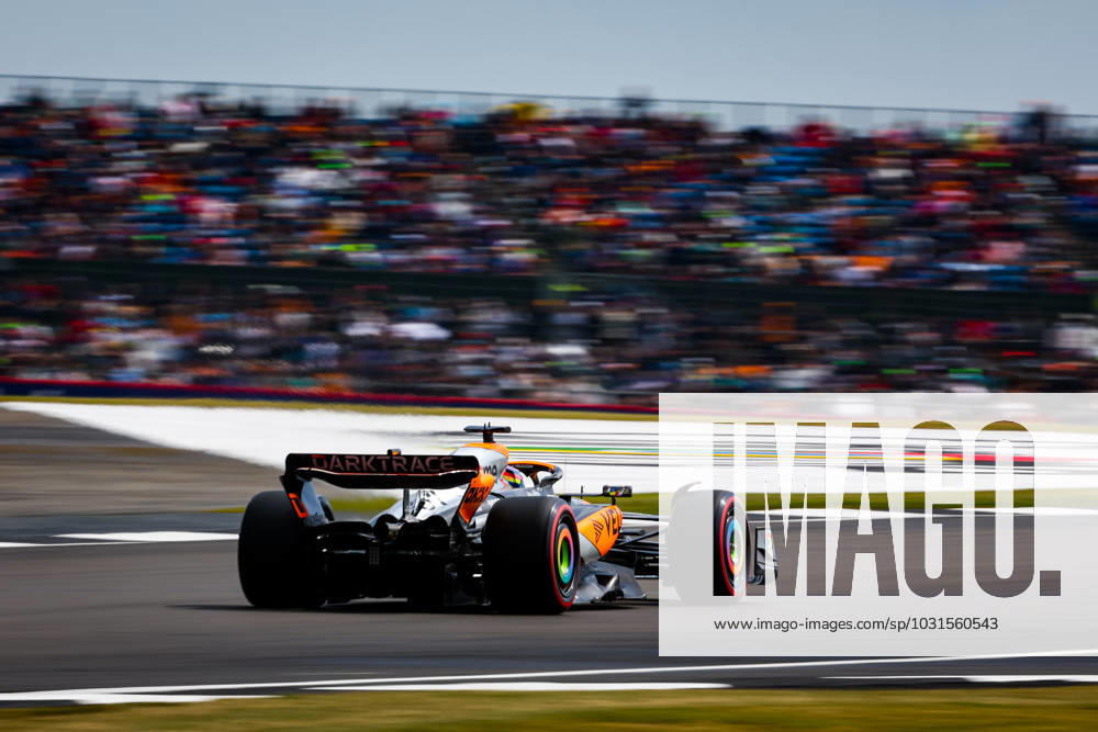 81 PIASTRI Oscar (aus), McLaren F1 Team MCL60, action during the 2023 Formula 1 Aramco British Grand Prix, 10th round of the 2023 Formula One World Championship, WM, Weltmeisterschaft from July 7 to 9, 2023 on the Silverstone Circuit, in Silverstone, United Kingdom