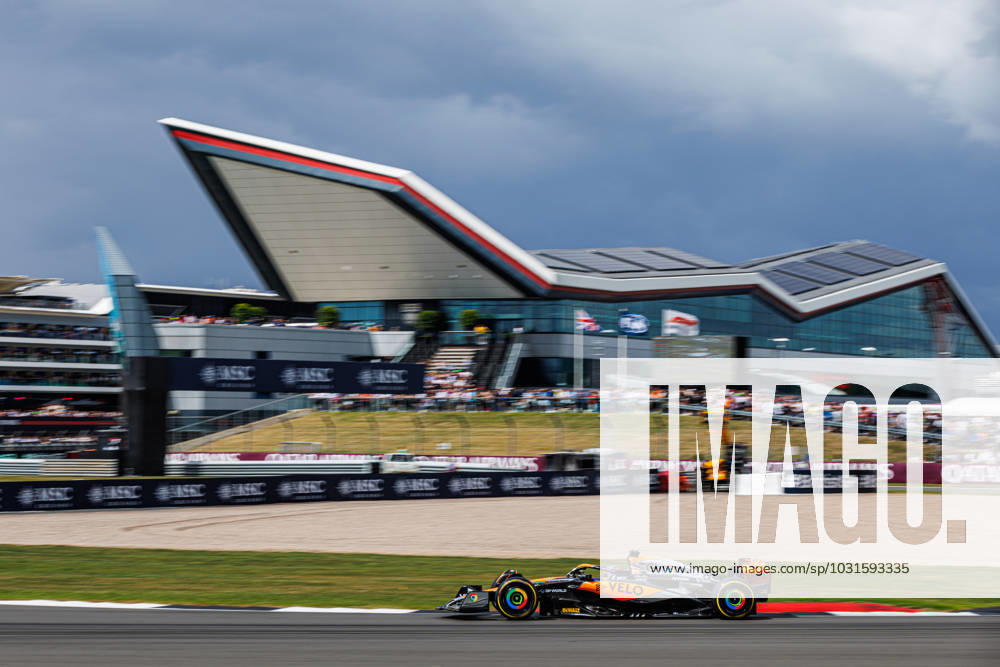 81 PIASTRI Oscar (aus), McLaren F1 Team MCL60, action during the 2023 Formula 1 Aramco British Grand Prix, 10th round of the 2023 Formula One World Championship, WM, Weltmeisterschaft from July 7 to 9, 2023 on the Silverstone Circuit, in Silverstone, United Kingdom