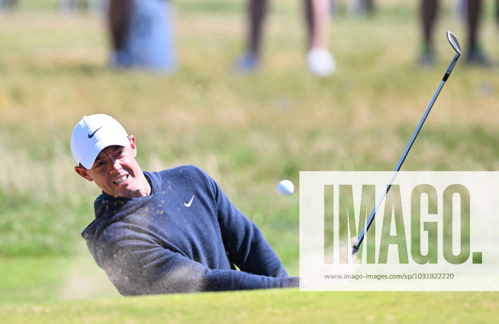 Mandatory Credit: Photo by Greig Cowie Shutterstock (14012011ew) Rory McIlroy on the 1st Green from a bunker The British Open Championship, Practice, Golf, Royal Liverpool Golf Club, Liverpool, UK - 17 Jul 2023 The British Open Championship, Practice, Golf, Royal Liverpool Golf Club, Liverpool, UK - 17 Jul 2023