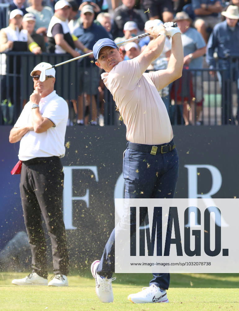 Northern Ireland s Rory Mcllroy drives on the fourth tee on the first day at the 151st Open Championship at Royal Liverpool Golf Club in Hoylake, England on Thursday, July 20, 2023. LON20230720111 HUGOxPHILPOTT