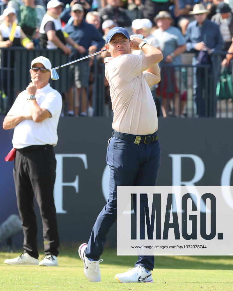 Northern Ireland s Rory Mcllroy drives on the fourth tee on the first day at the 151st Open Championship at Royal Liverpool Golf Club in Hoylake, England on Thursday, July 20, 2023. LON20230720113 HUGOxPHILPOTT