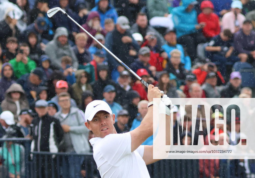 Northern Ireland s Rory Mcllroy drives on the fourth tee on the third day at the 151st Open Championship at Royal Liverpool Golf Club in Hoylake, England on Saturday, July 22, 2023. LON2023072212 HUGOxPHILPOTT