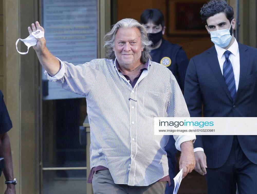 Former White House Chief Strategist to President Trump Steve Bannon waves and smiles as he exits Federal Court at 500 Pearl Street on Thursday, August 20, 2020 in New York City. A Judge set bail for Bannon that includes $5 million bond and was released today with conditions. NYP20200820102 JOHNxANGELILLO