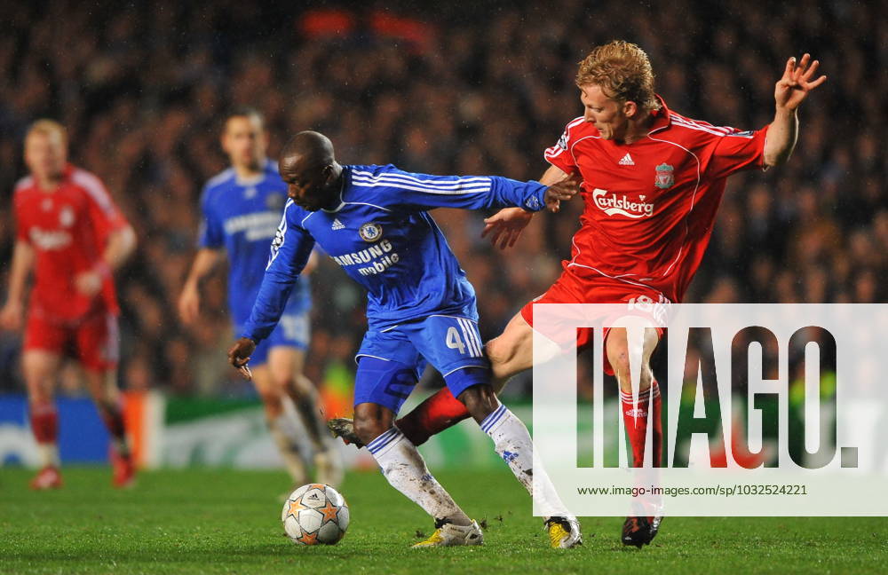 UEFA Champions League Soccer match, Semi Final, Chelsea vs Liverpool Chelsea s Claude Makelele during the UEFA Champions League Soccer match, Semi Final, Second Leg, Chelsea vs Liverpool at the Stamford Bridge in London, UK on April 30, 2008. Chelsea won 3-2. Chelsea reach his first Champions League final. Photo by Steeve McMay Cameleon ABACAPRESS.COM London -