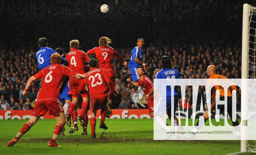 UEFA Champions League Soccer match, Semi Final, Chelsea vs Liverpool Chelsea s attack during the UEFA Champions League Soccer match, Semi Final, Second Leg, Chelsea vs Liverpool at the Stamford Bridge in London, UK on April 30, 2008. Chelsea won 3-2. Chelsea reach his first Champions League final. Photo by Steeve McMay Cameleon ABACAPRESS.COM London -
