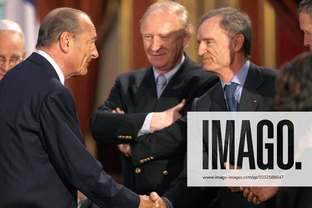 Files President Jacques Chirac shakes hand with Jean-Claude Killy during a ceremony at the Elysee Palace in Paris, France on April 24, 2006. French medalists of Torino 2006 Winter Olympics were awarded with the Legion d Honneur by President. Photo by Thierry Orban Cameleon ABACAPRESS.COM Paris France