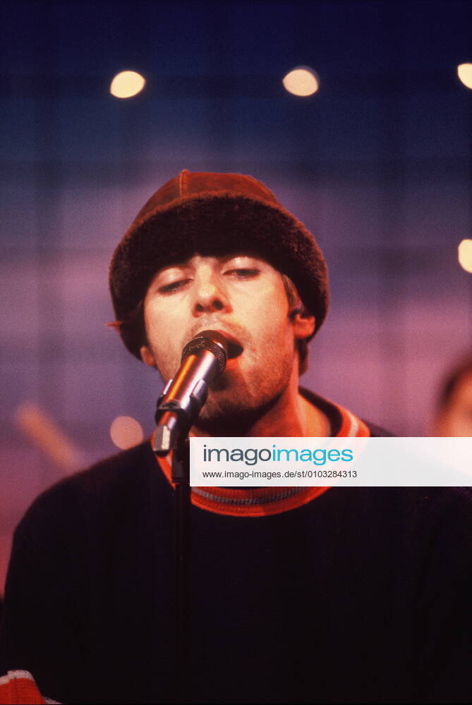 Die Band Oasis bei einem TV Auftritt 1994