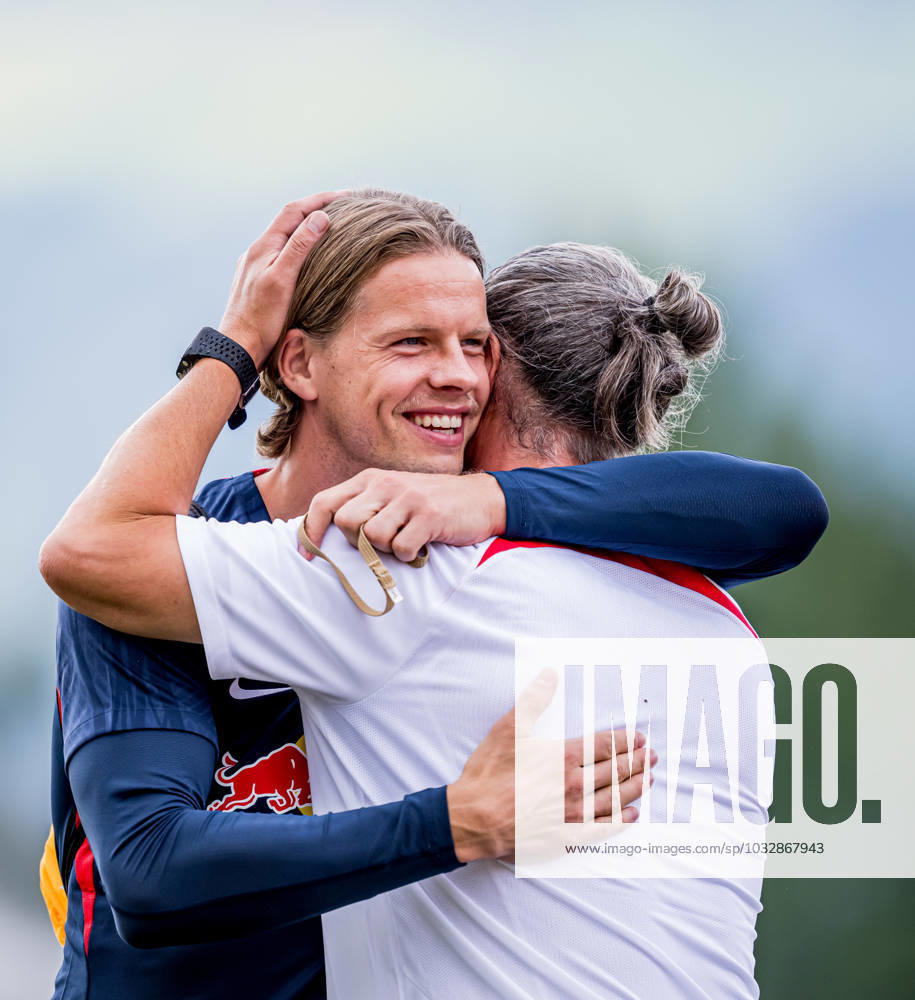 Leipzigs Oerjan Nyland beim Oeffentlichen Training. Trainingslager von RB Leipzig 20. Juli 2023. Sportplatz ASV Reischach, Riscone (Suedtirol Italien). Trainingslager RB Leipzig - Oeffentliches Training