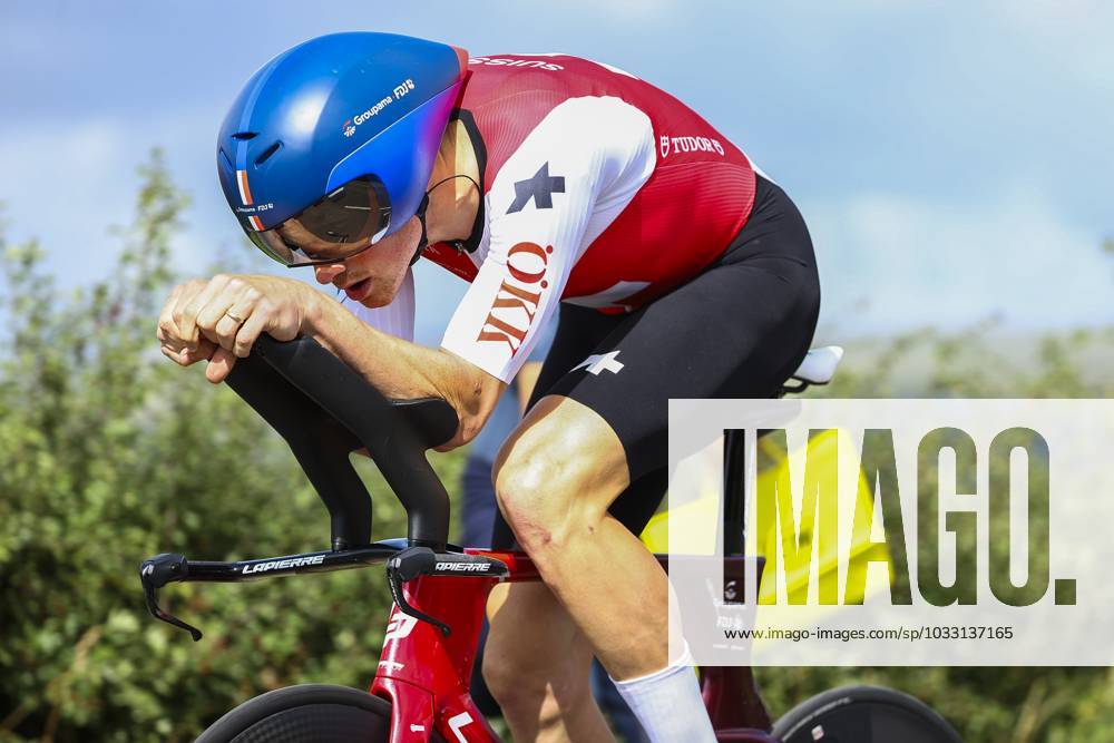 Swiss Stefan Kung of Groupama-FDJ pictured in action during the elite men time trial race at the UCI World Championships Cycling, in Glasgow, Scotland, Friday 11 August 2023. UCI organizes the worlds with all cycling disciplines, Road cycling, Rad, Radsport, Strasse indoor cycling, mountain bike, BMX racing, road para-cycling and indoor para-cycling, in Glasgow from 03 to 13 August. DAVIDxPINTENS x71913551x