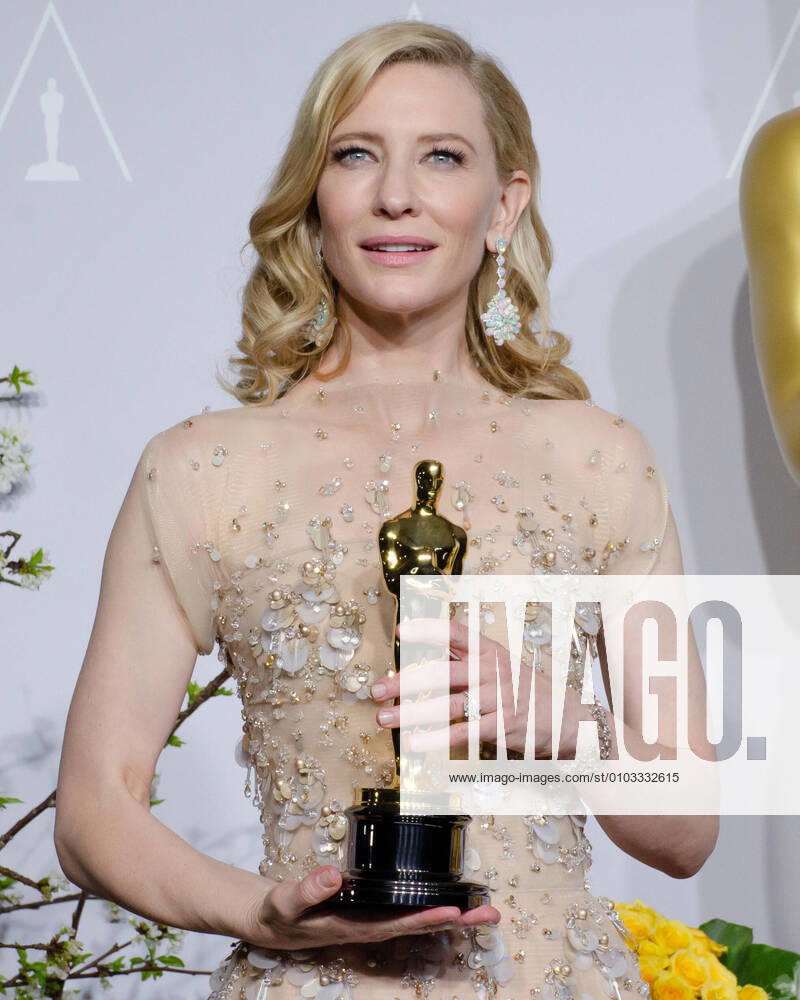 OSCARS. Beste Hauptdarstellerin. Preisträgerinnen 2011-2020 March 2, 2014, Hollywood, California, USA: Cate Blanchett poses in the press room during the Oscars at Loews Hollywood Hotel. Hollywood USA - ZUMAb173 20140302_zap_b173_310